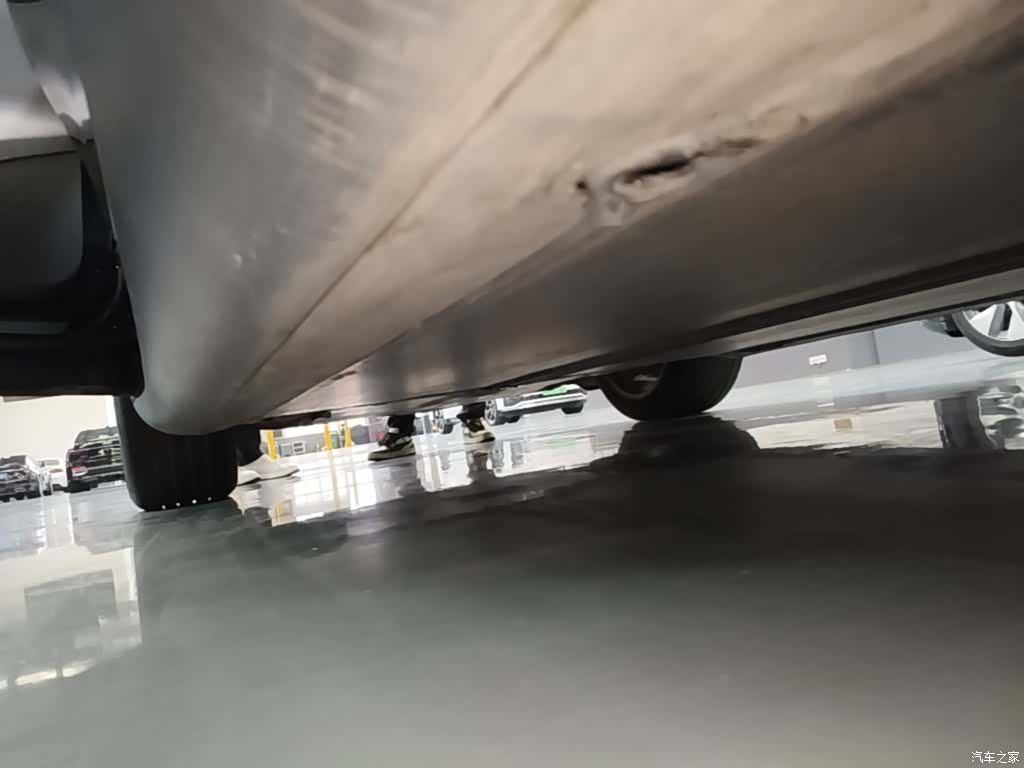 Tesla Model Y, 2023 22
