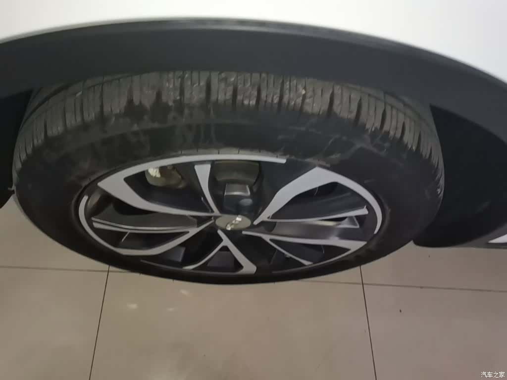Geely Emgrand, 2020 23