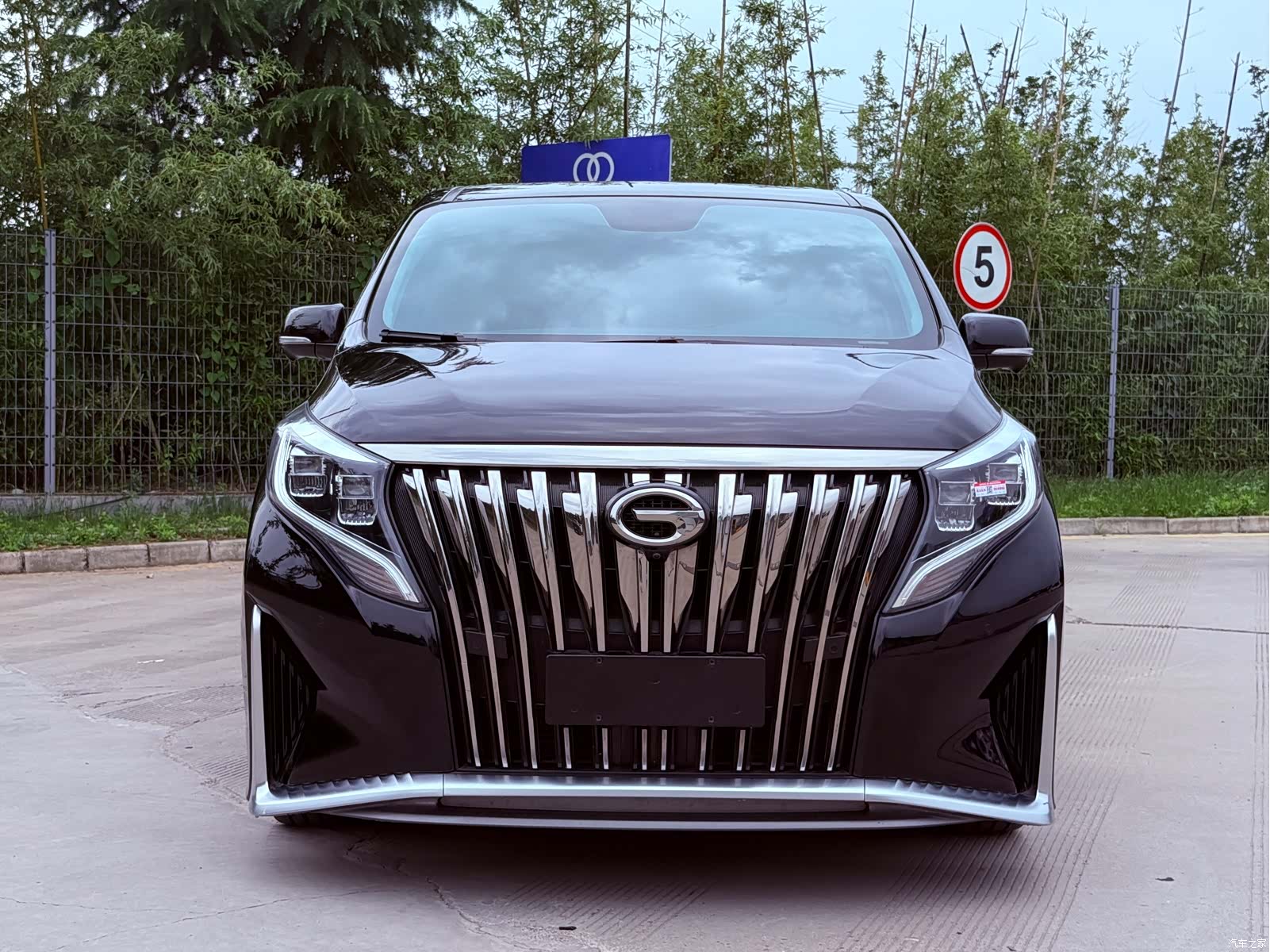 Trumpchi M8, 2022 2
