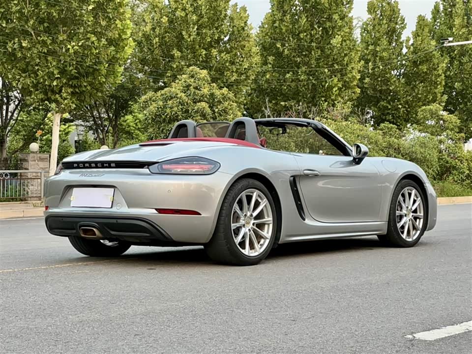 Porsche 718