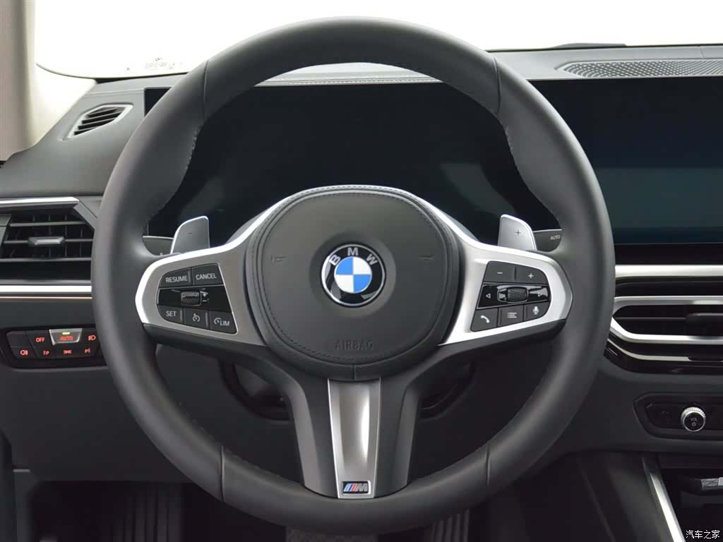 BMW 3 Series, 2024 13