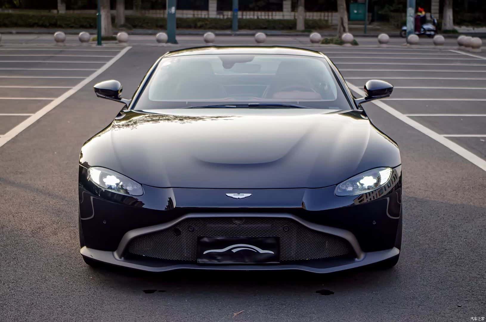 Aston Martin Vantage, 2019 2