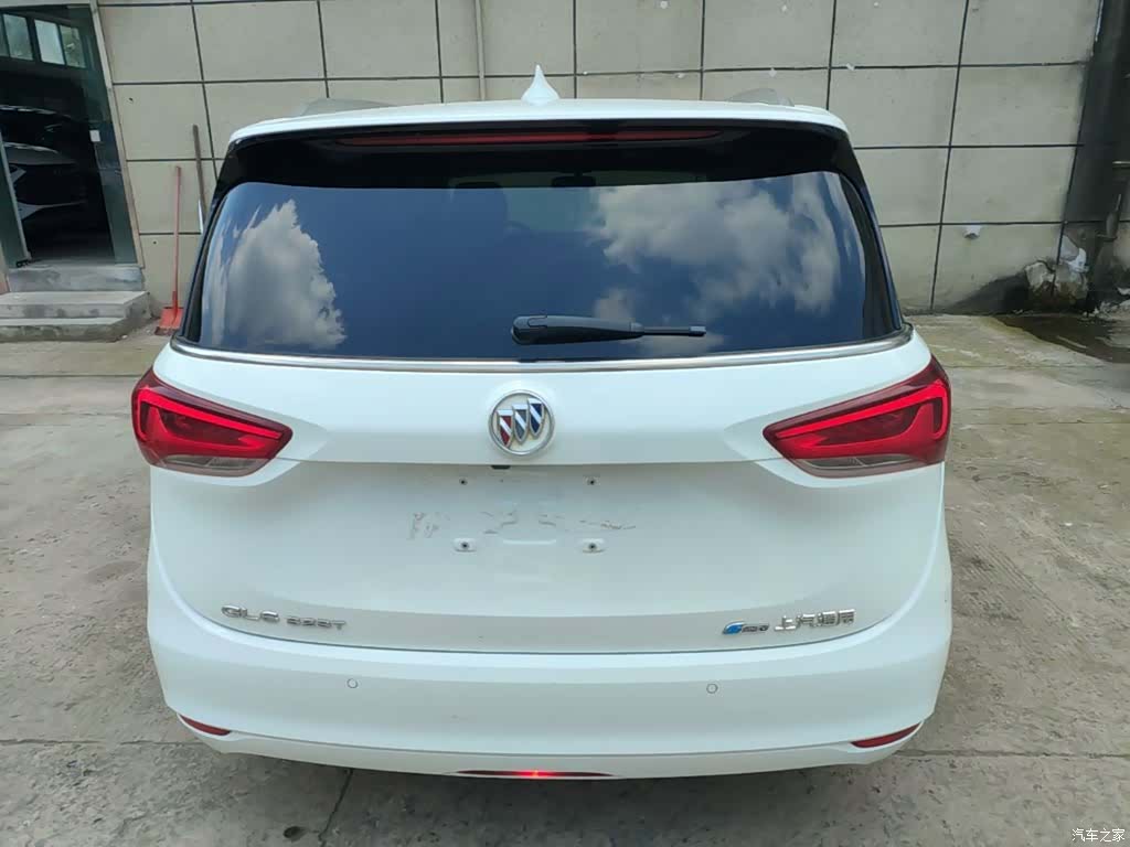 Buick GL6, 2022 6