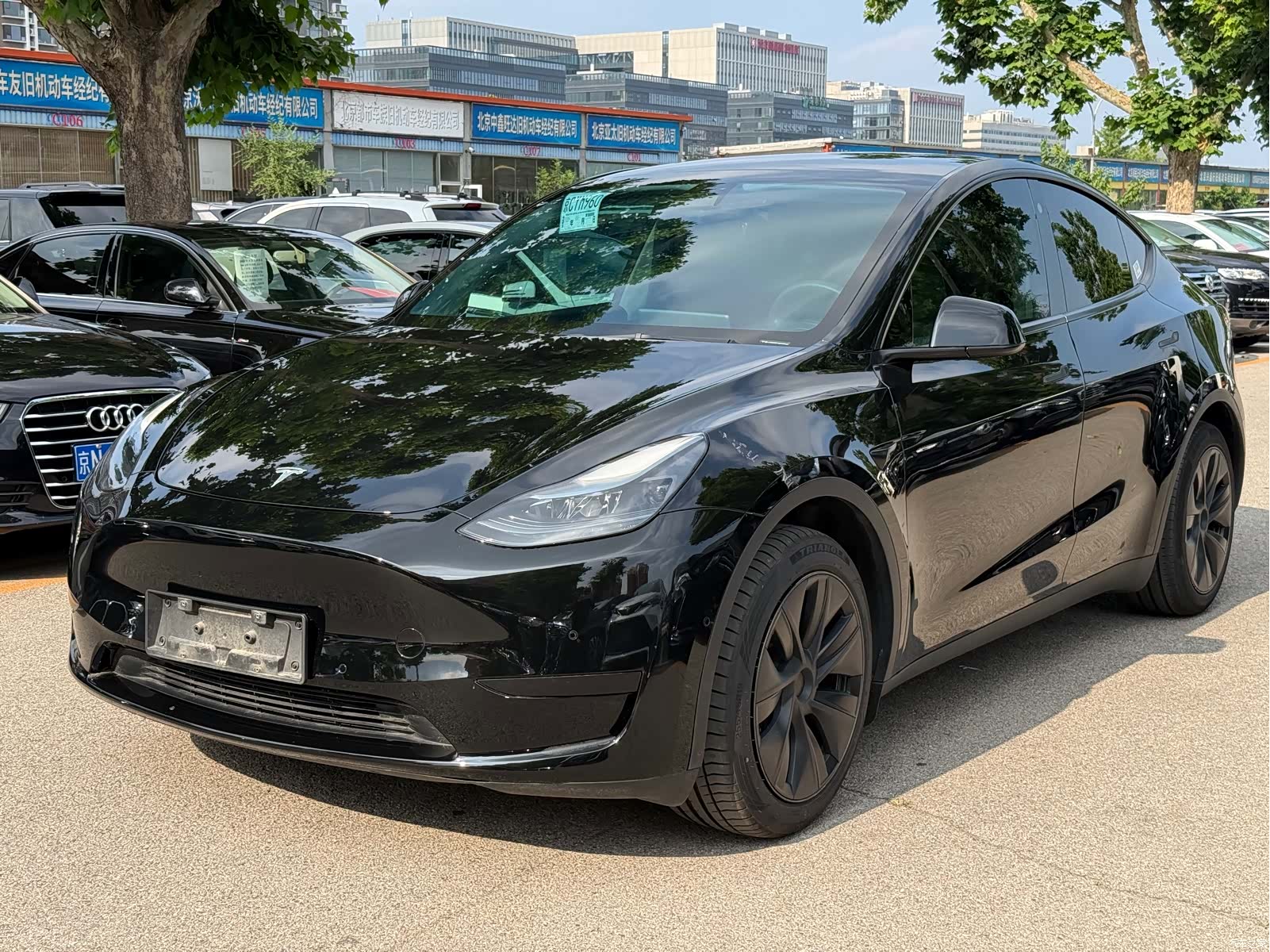 Tesla Model Y, 2023 1