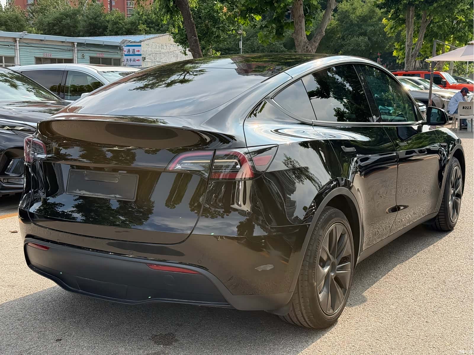 Tesla Model Y, 2023 12