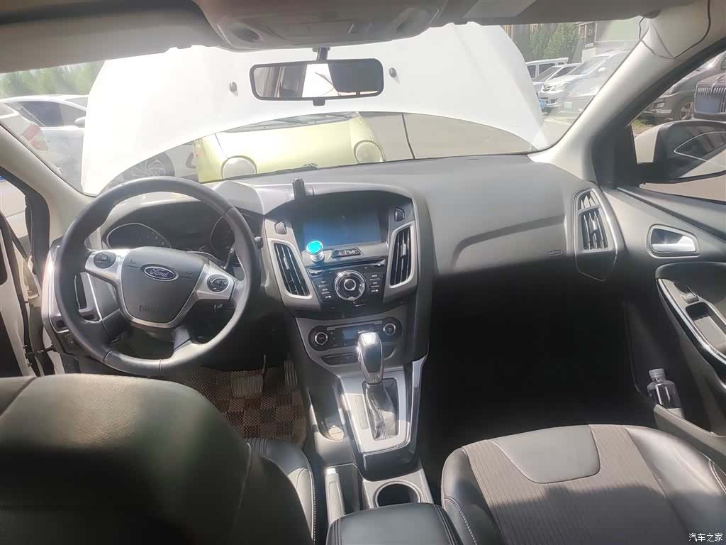 Ford Focus, 2014 10