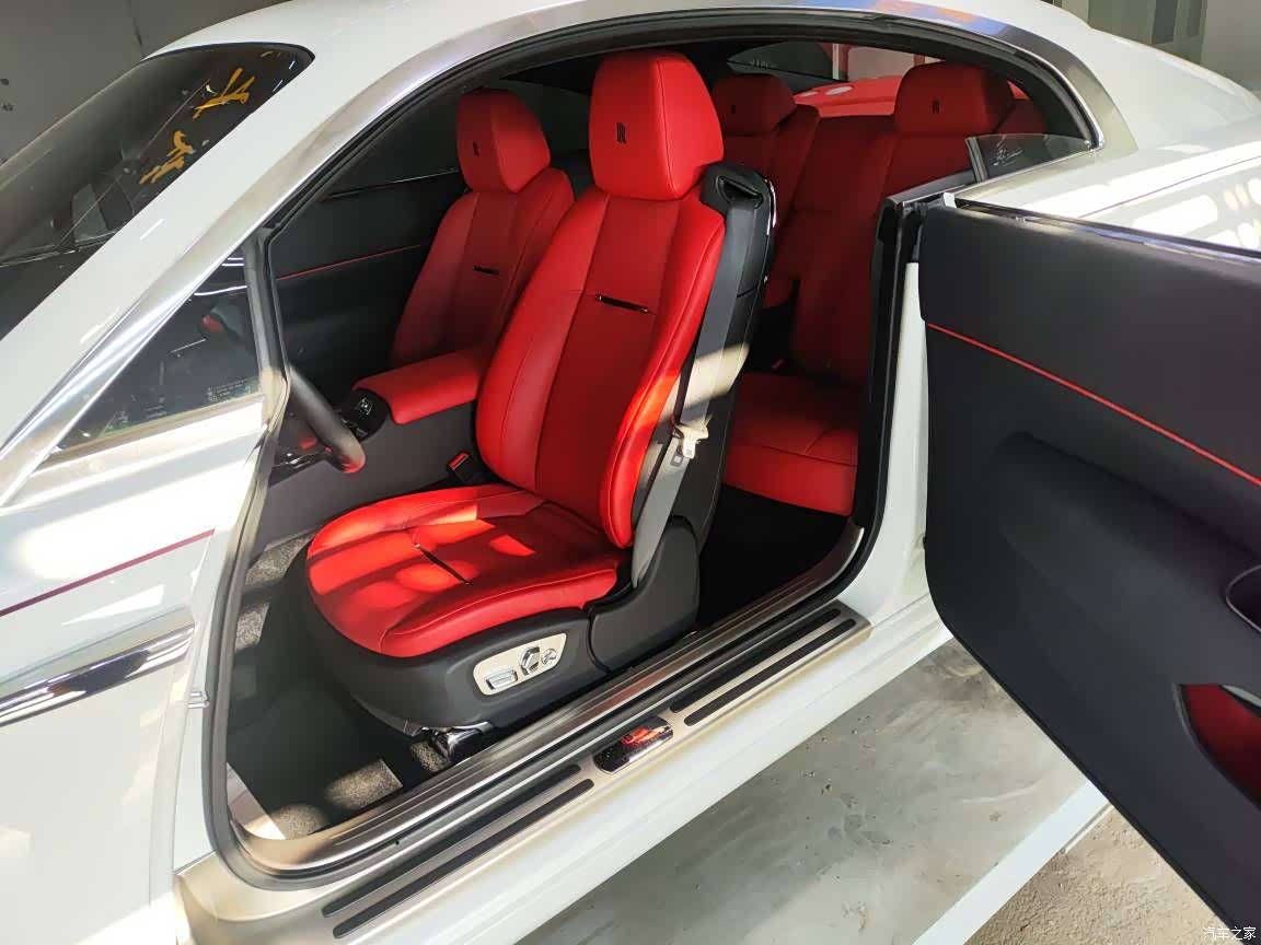 Rolls-Royce Wraith, 2019 все фото