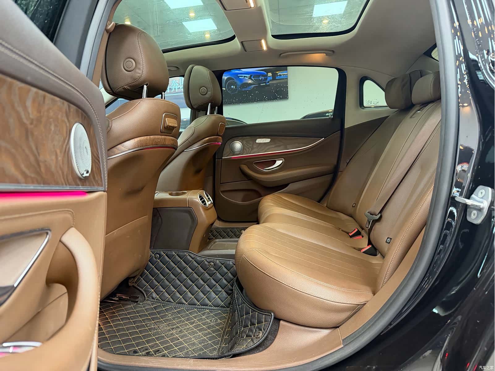 Mercedes-Benz E-Class, 2018 10