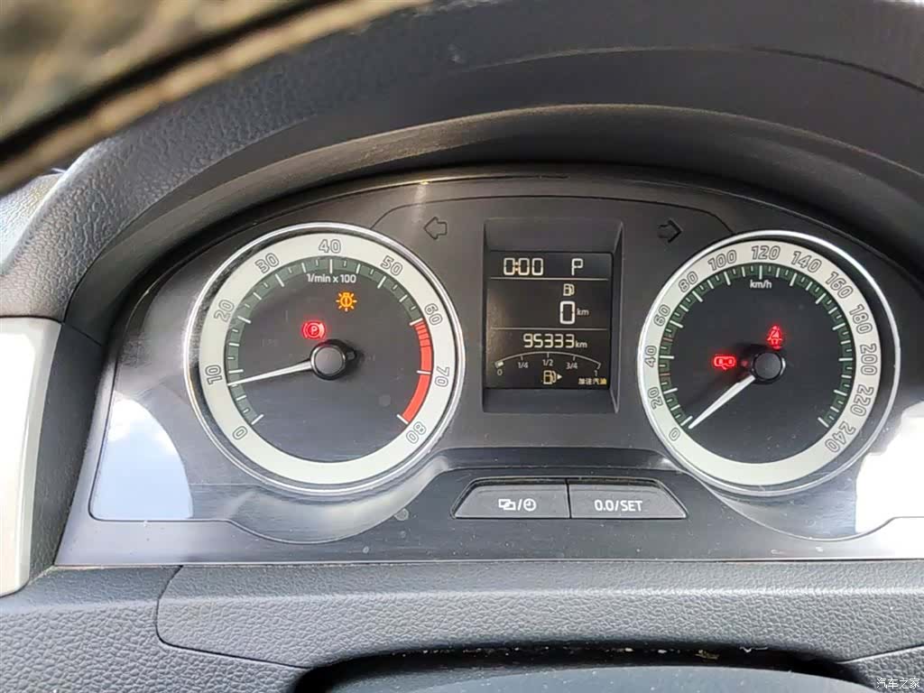 Skoda Rapid, 2017 12