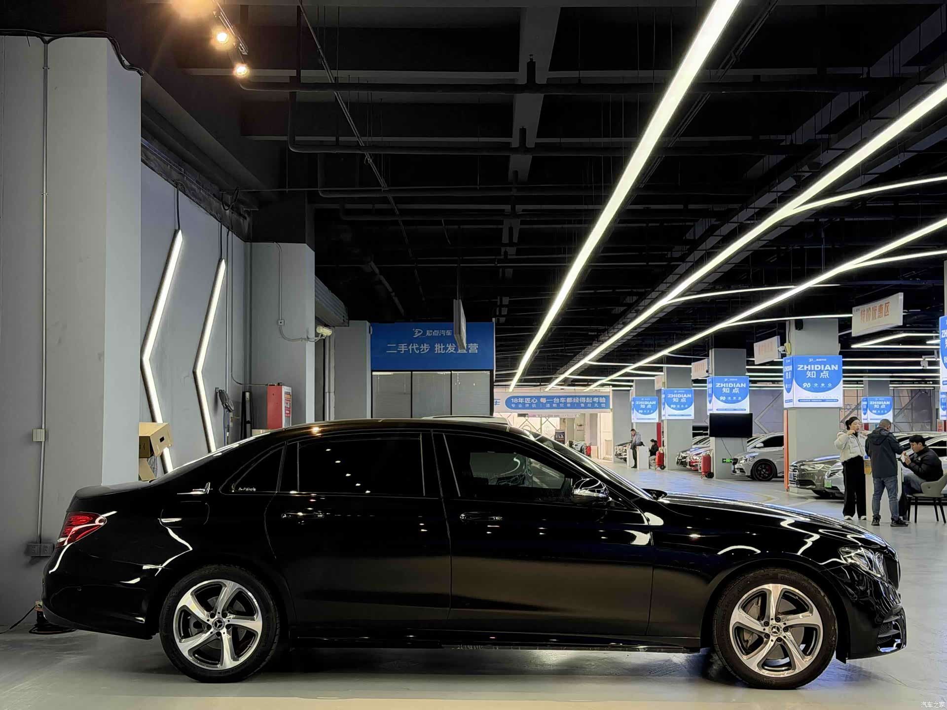 Mercedes-Benz E-Class, 2019 26