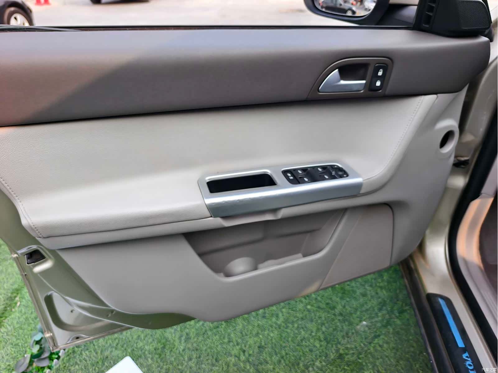 Volvo S40, 2011 7