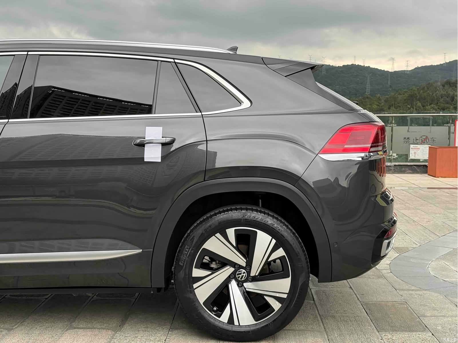 Volkswagen Teramont X, 2022 33