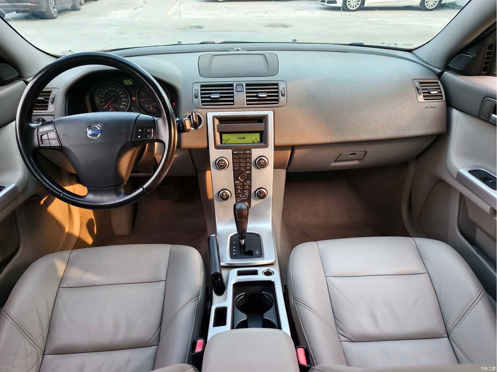 Volvo S40, 2011 10