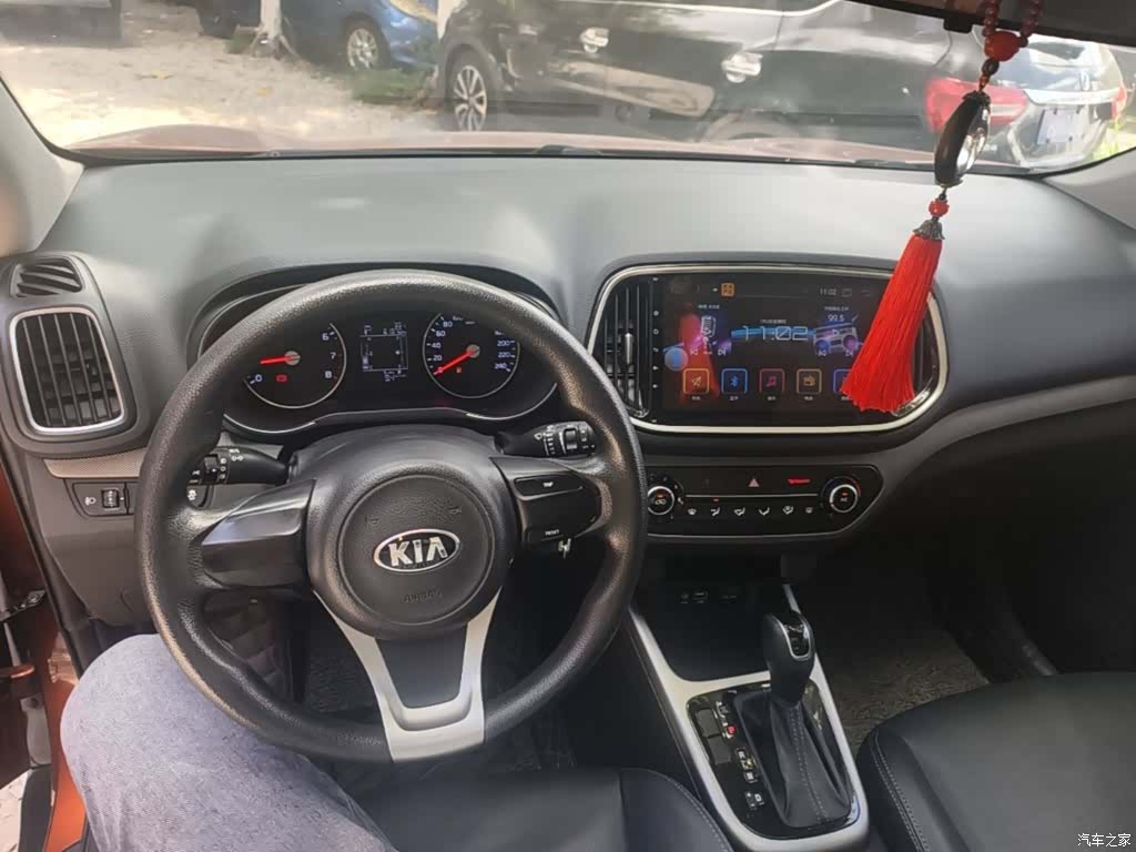 Kia KX3, 2017 10