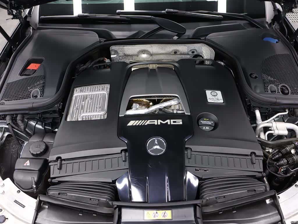 Mercedes-Benz E-Class, 2021 35
