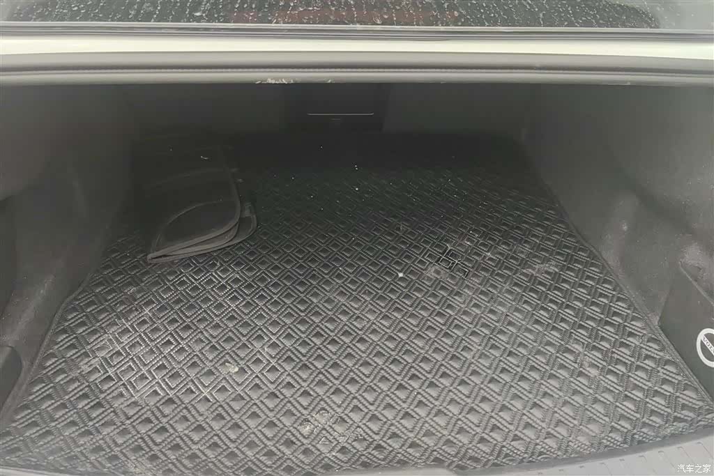 Volvo S60, 2020 4