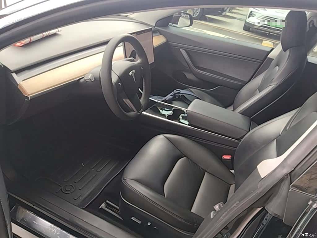 Tesla Model 3, 2020 15