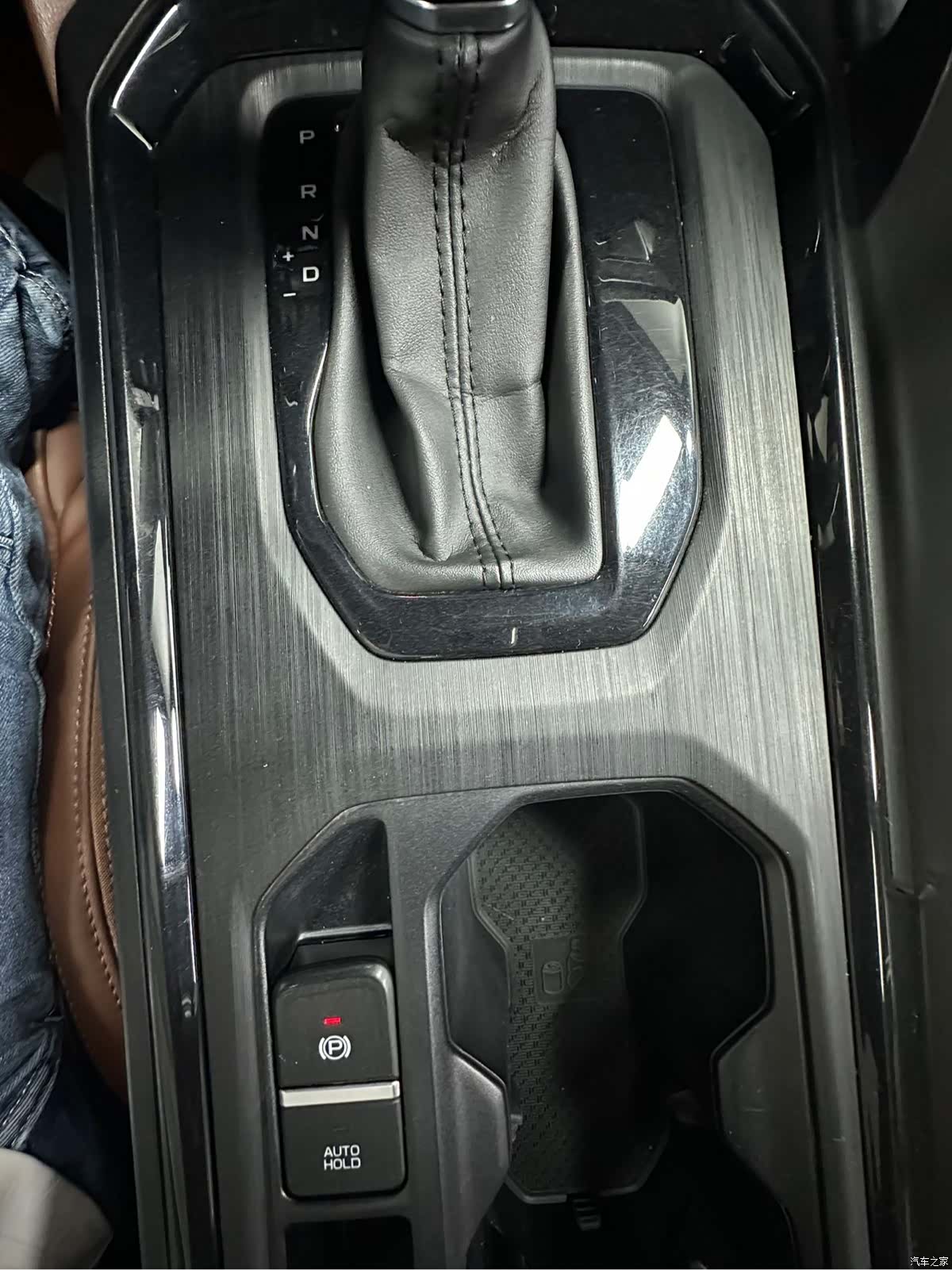 Geely X6, 2022 18
