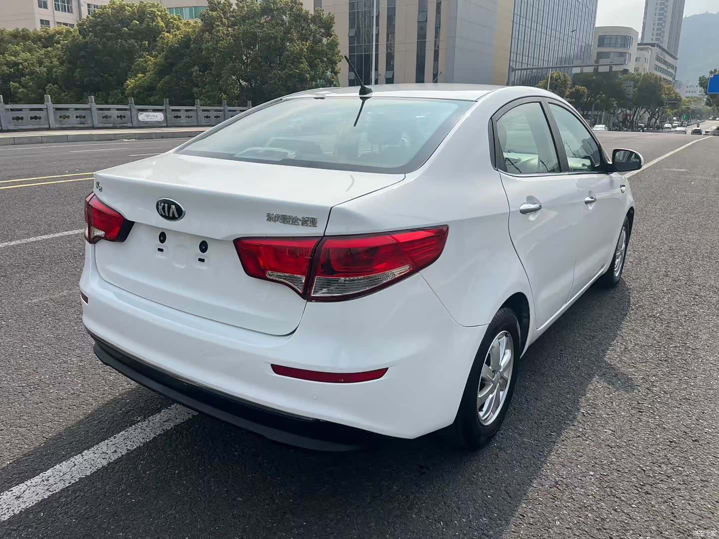 Kia K2, 2015 7