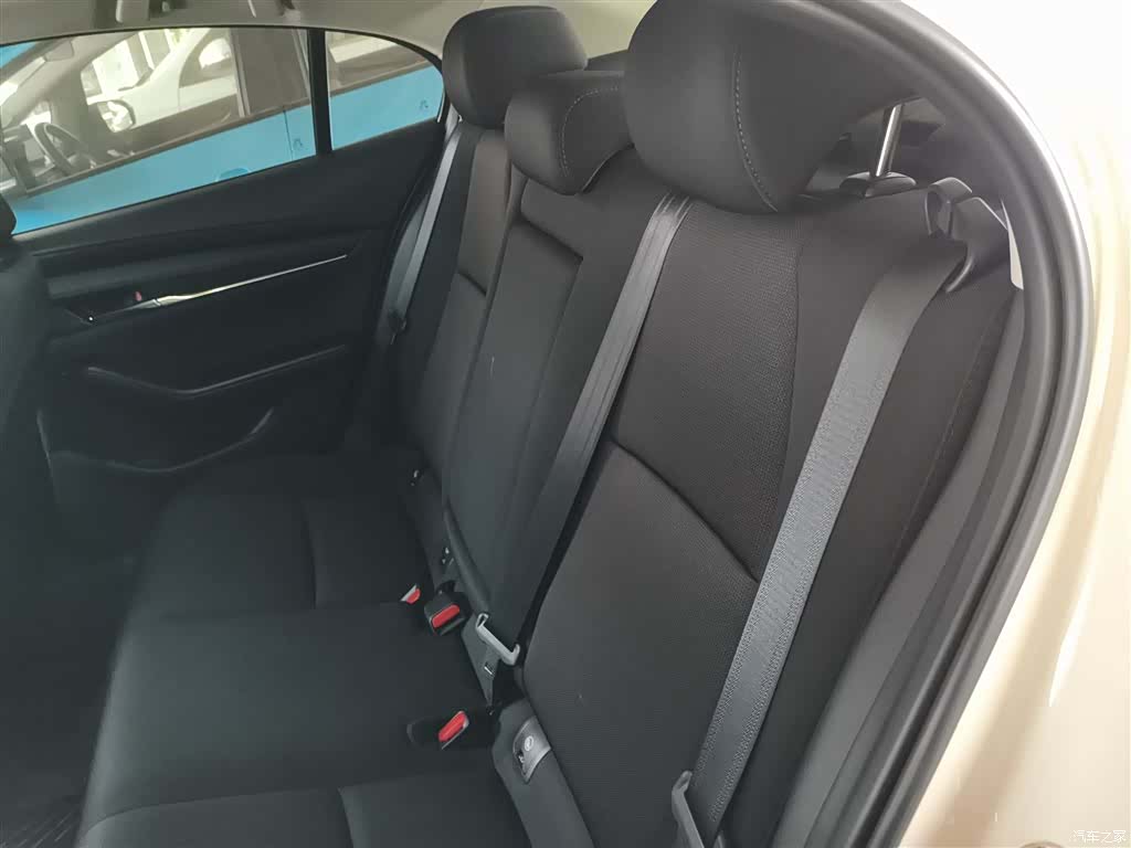Mazda Mazda3, 2024 17