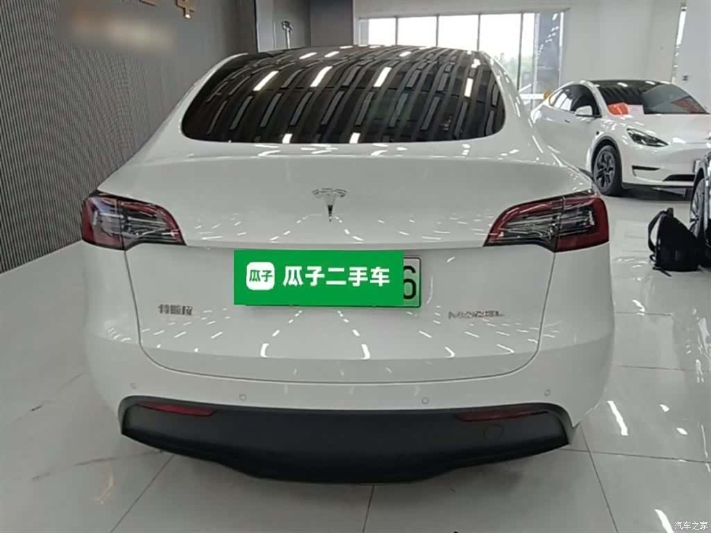 Tesla Model Y, 2022 6