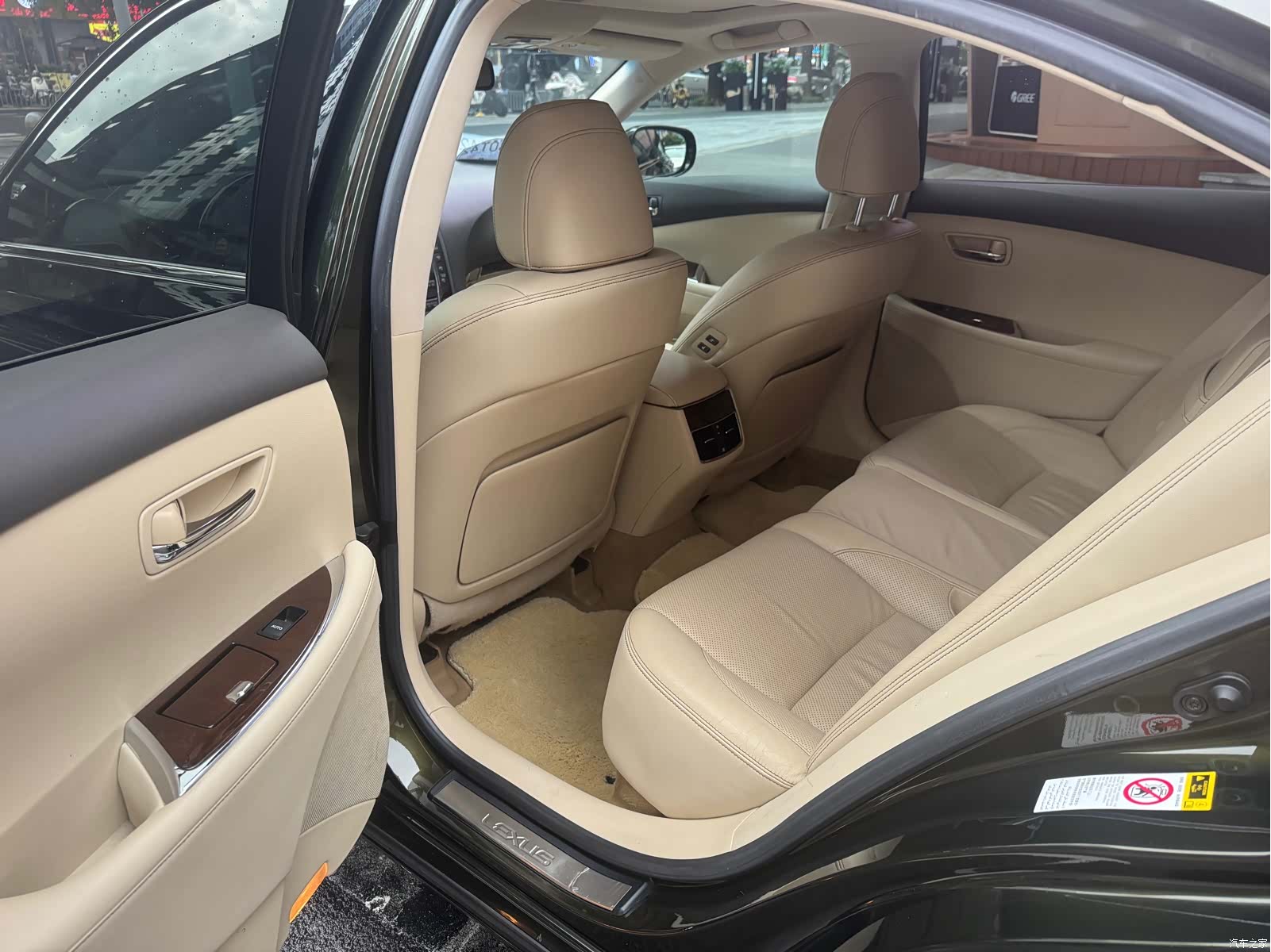 Lexus ES, 2009 13