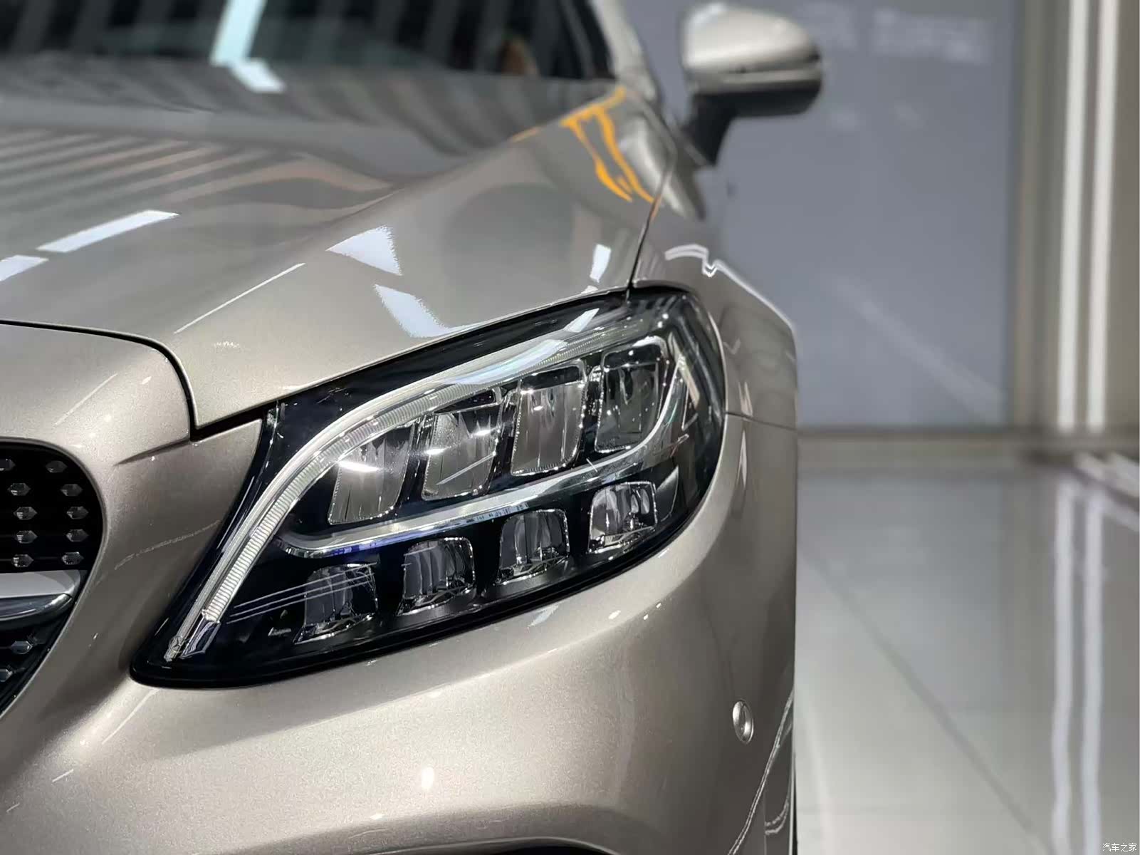 Mercedes-Benz C-Class, 2019 9