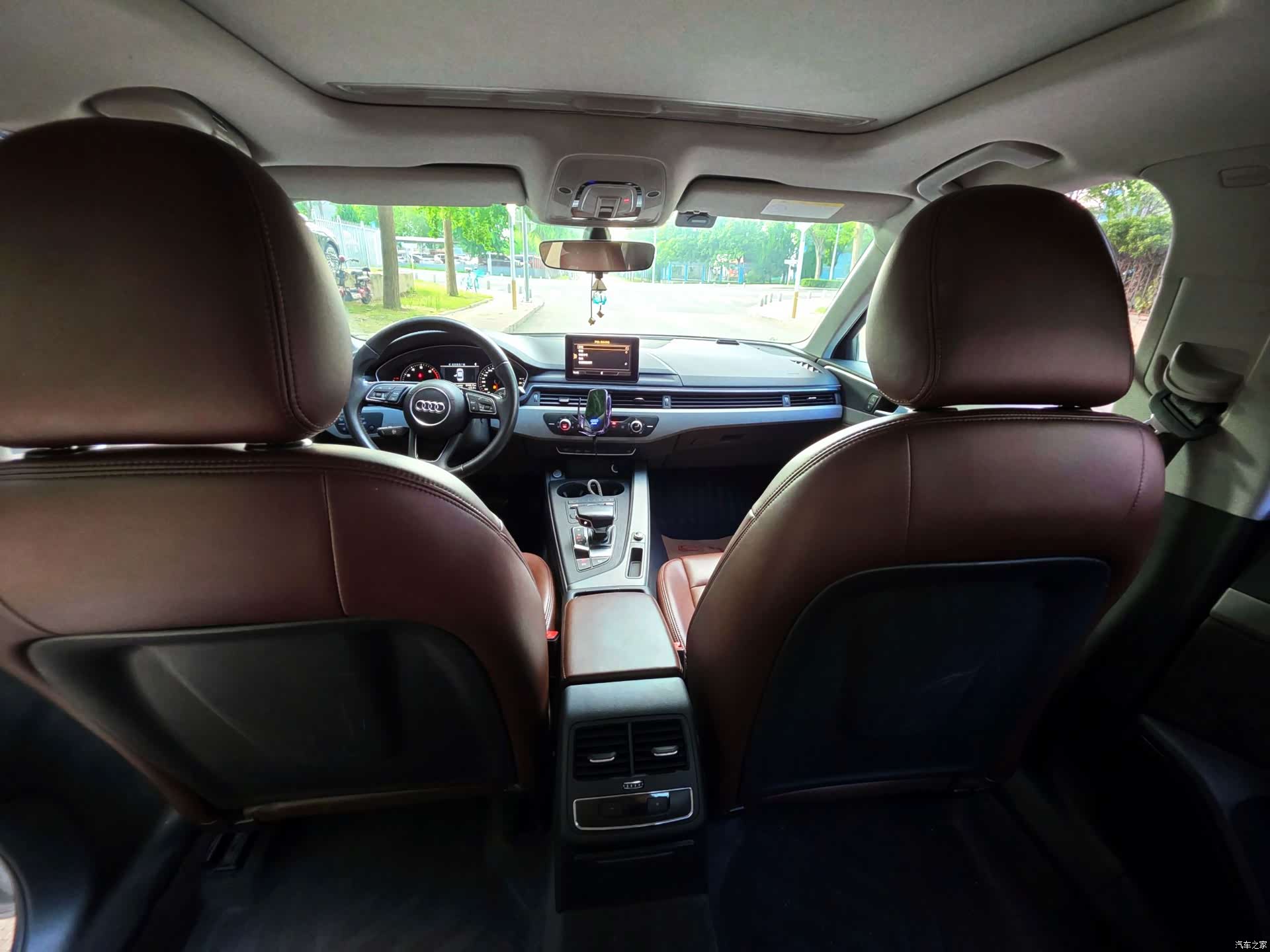 Audi A4L, 2017 11