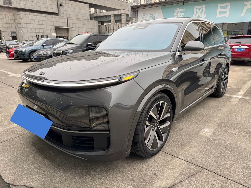 Li Auto L8