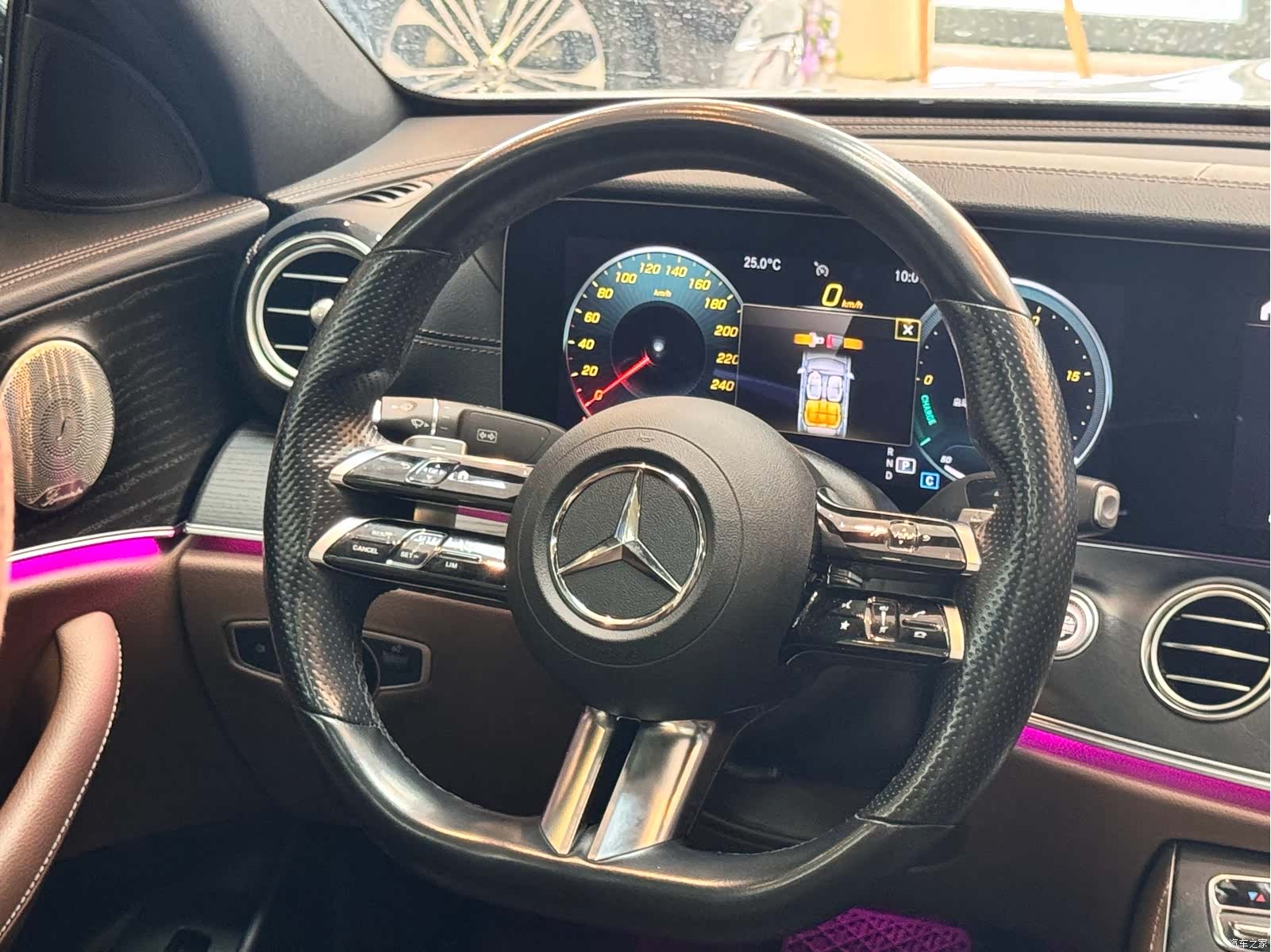 Mercedes-Benz E-Class, 2022 10
