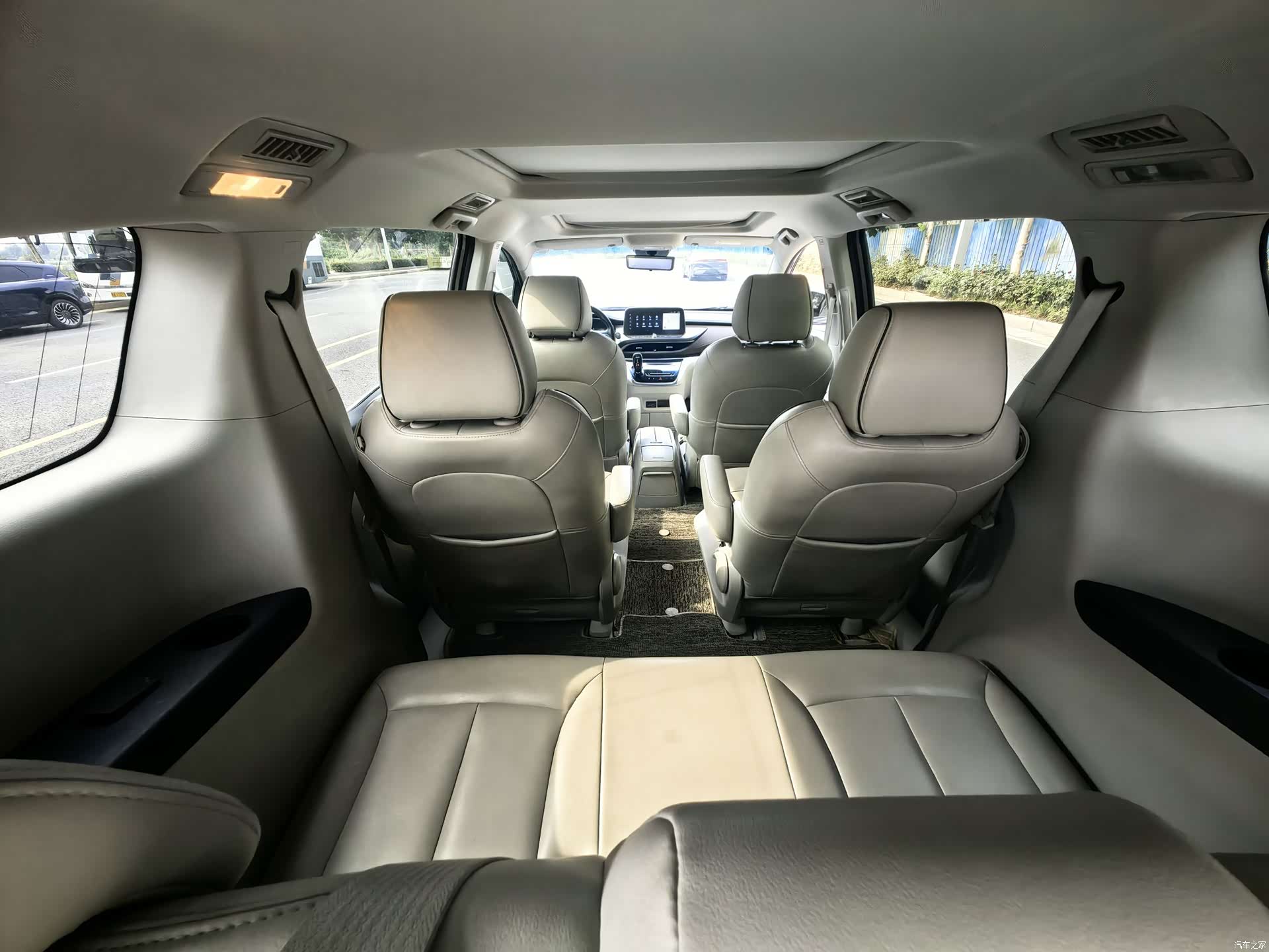 Buick GL8, 2020 7