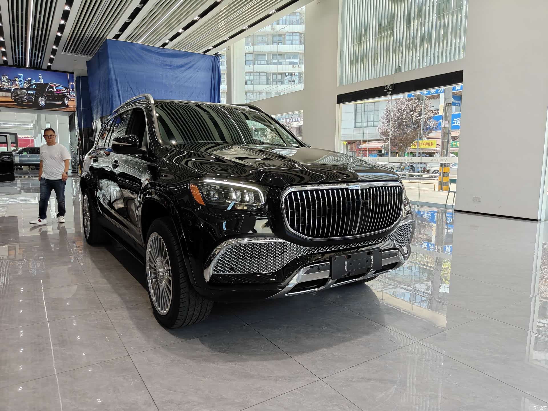 Mercedes-Benz GLS, 2021 3