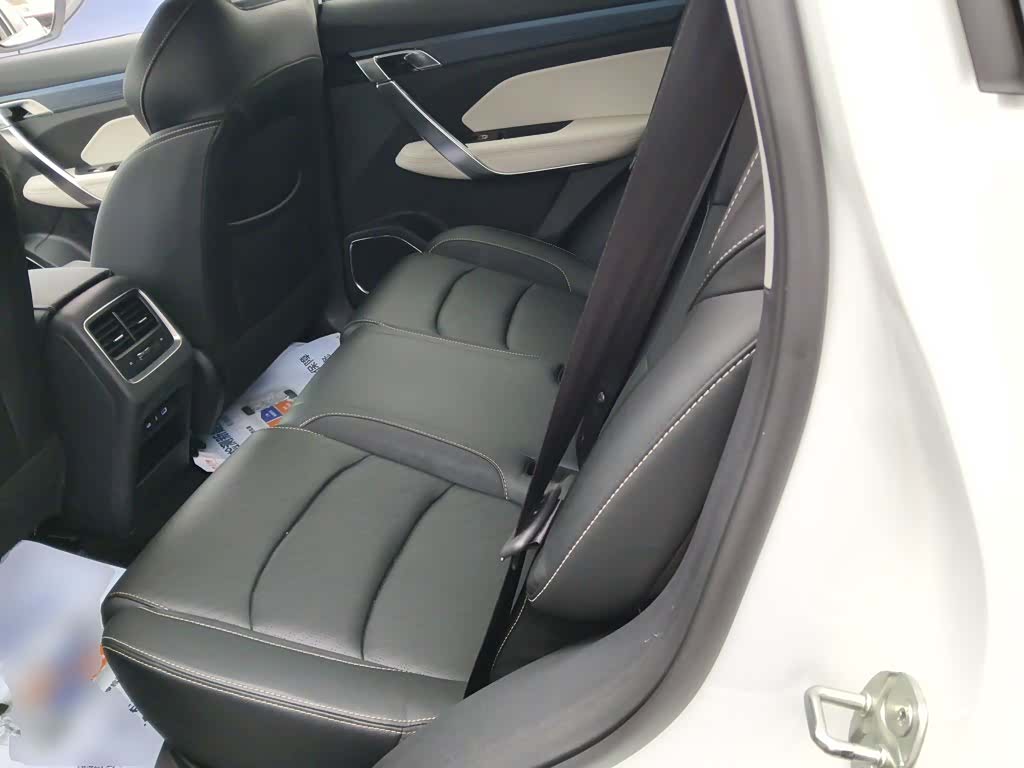 Geely Boyue, 2022 13