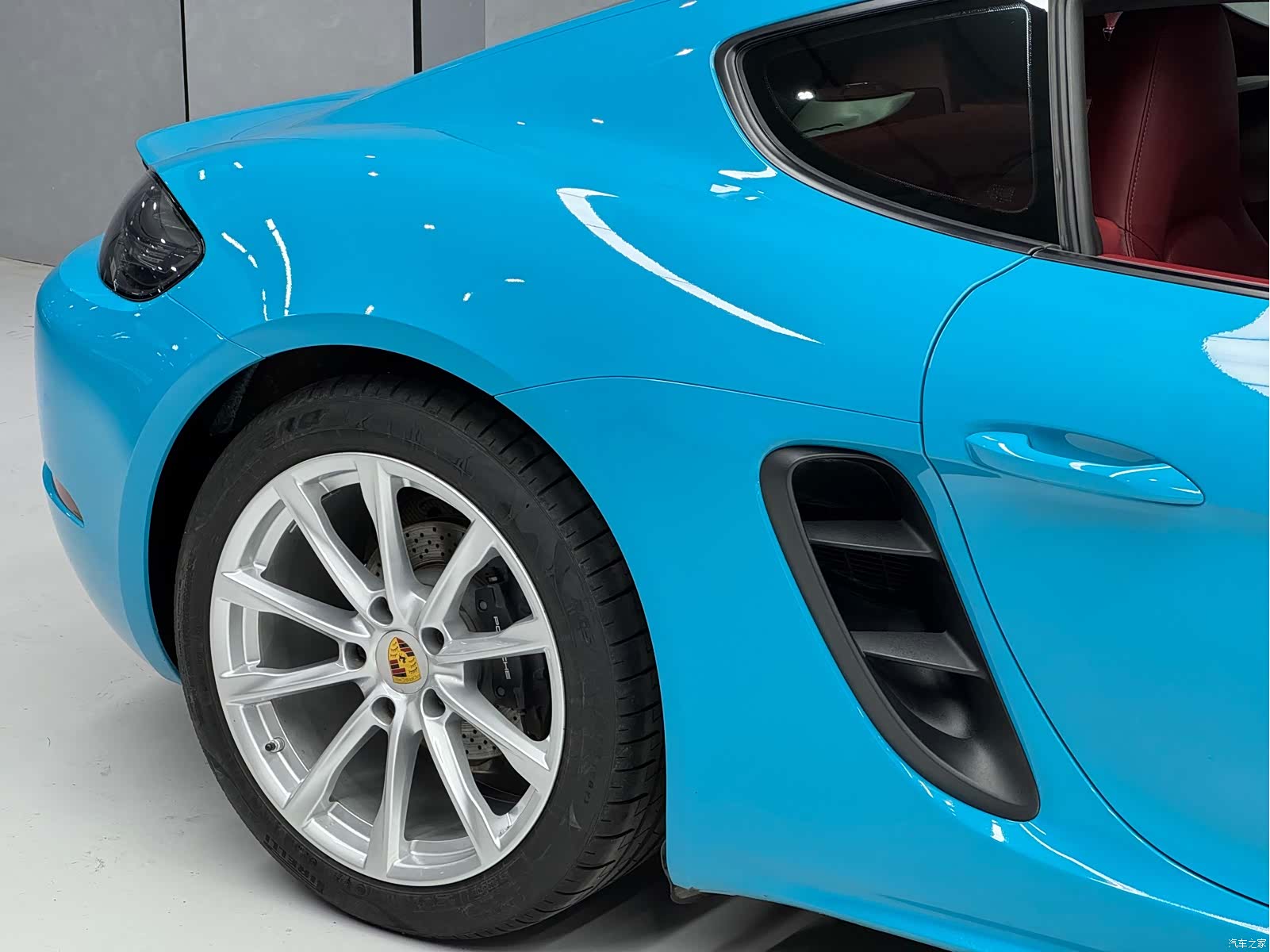 Porsche Cayman, 2019 9