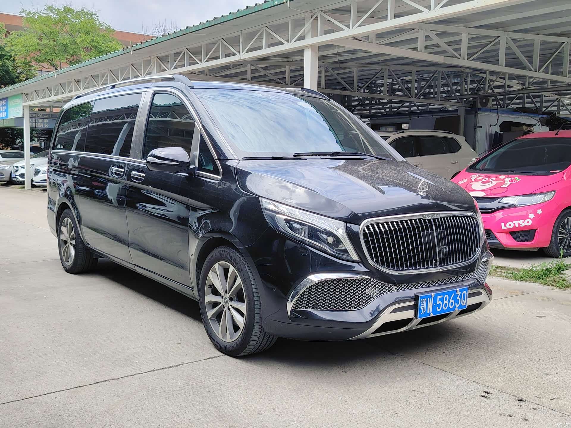 Mercedes-Benz V-Class, 2022 3