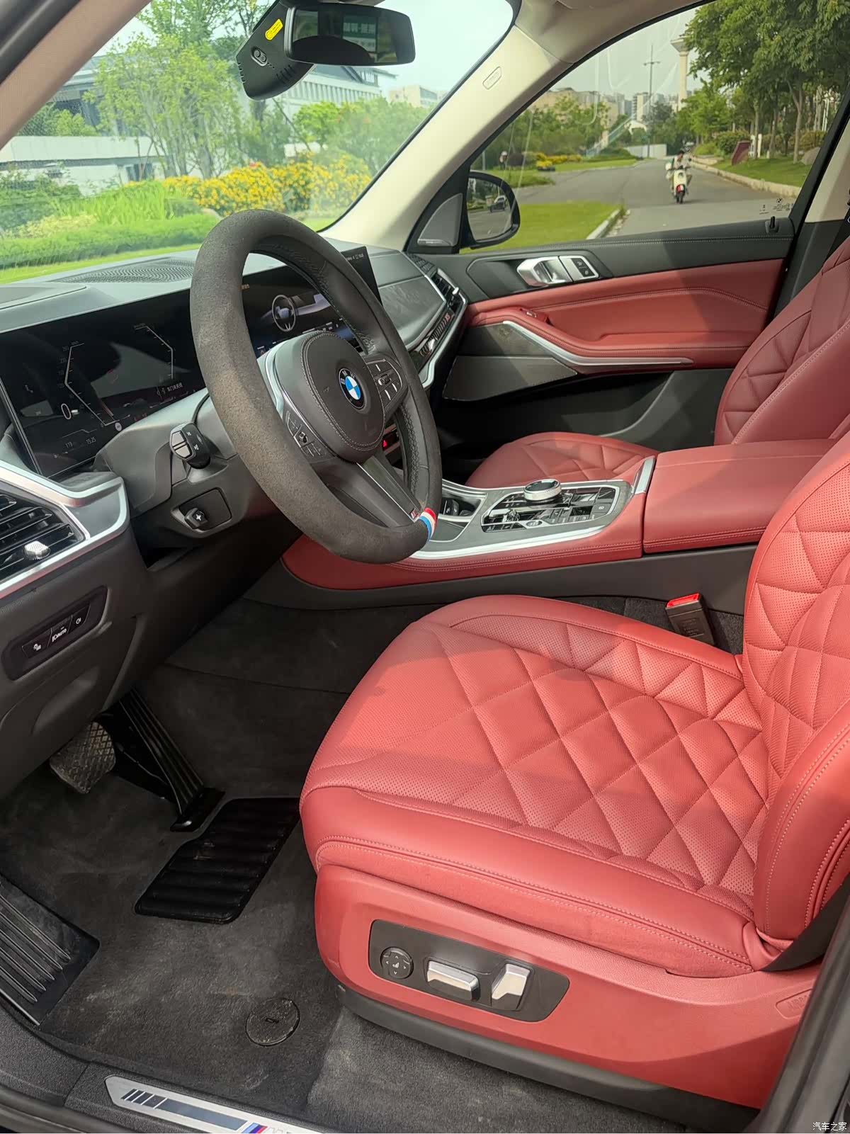 BMW X5, 2024 9
