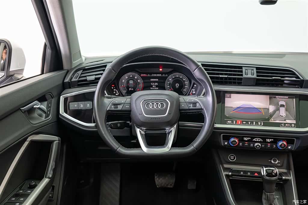 Audi Q3, 2023 12