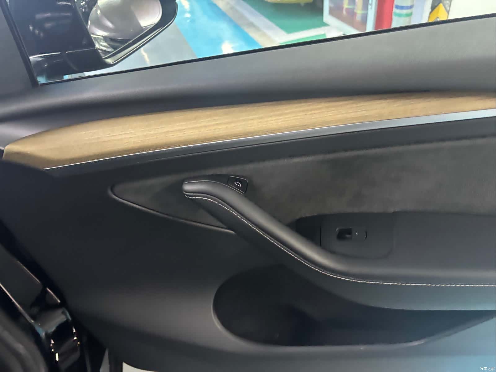 Tesla Model Y, 2023 13