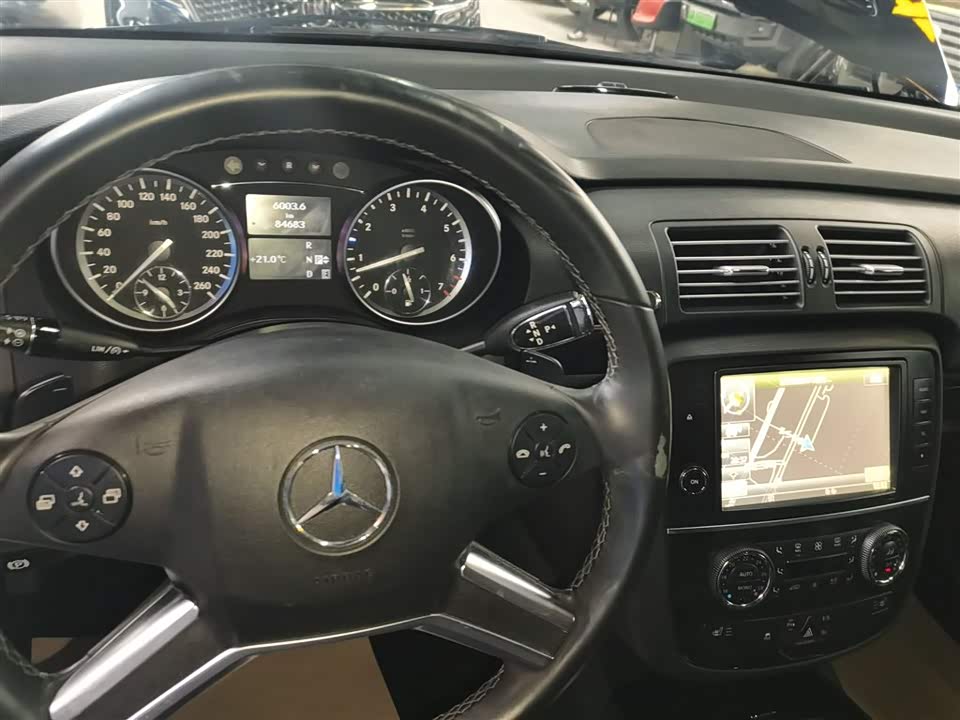 Mercedes-Benz R-class