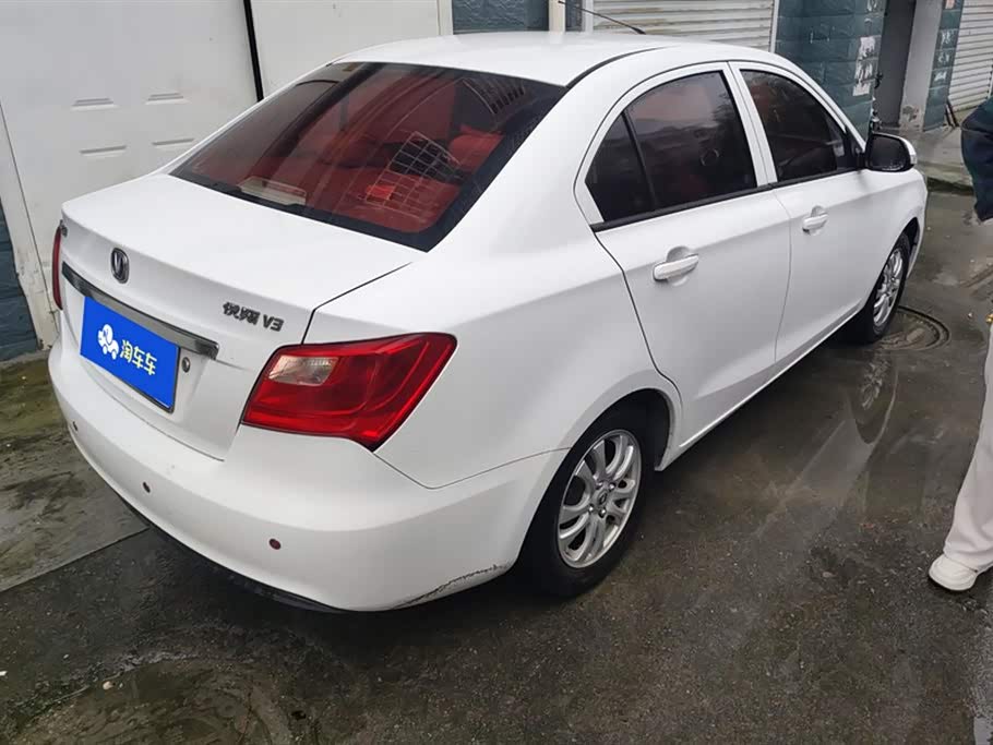 Changan Yuexiang V3