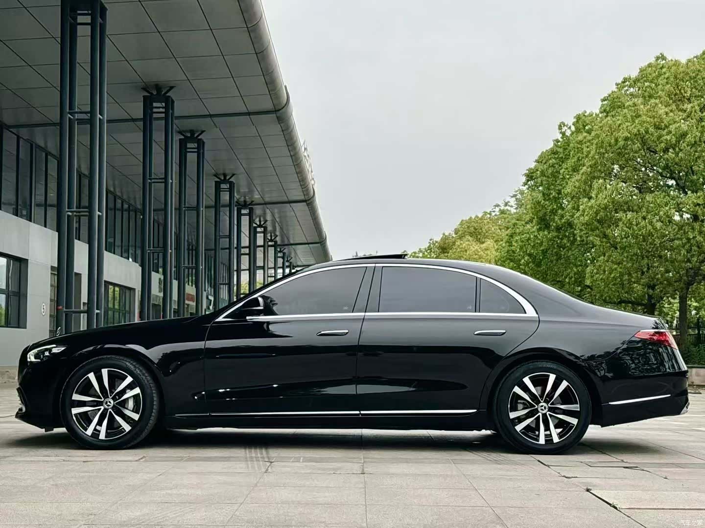 Mercedes-Benz S-Class, 2023 6