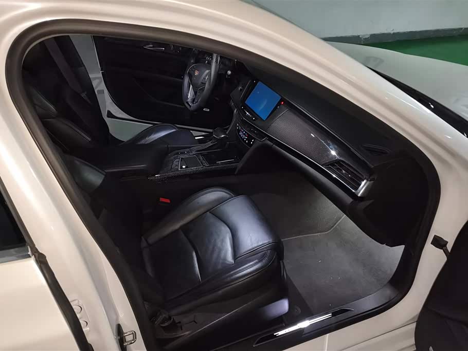 Cadillac CT6 PLUG-IN