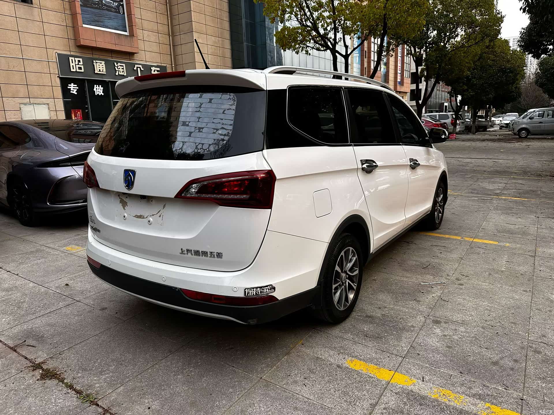 Wuling 730, 2019 9