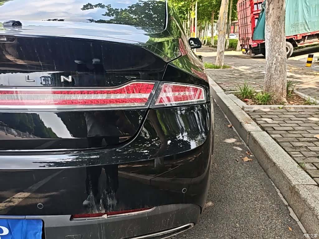 Lincoln MKZ, 2017 8