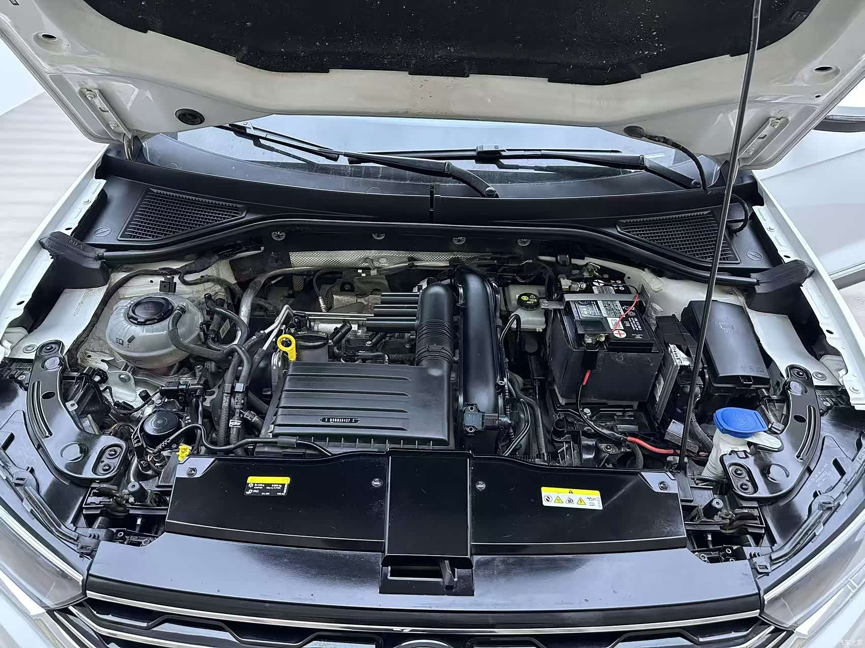 Volkswagen T-ROC, 2022 19