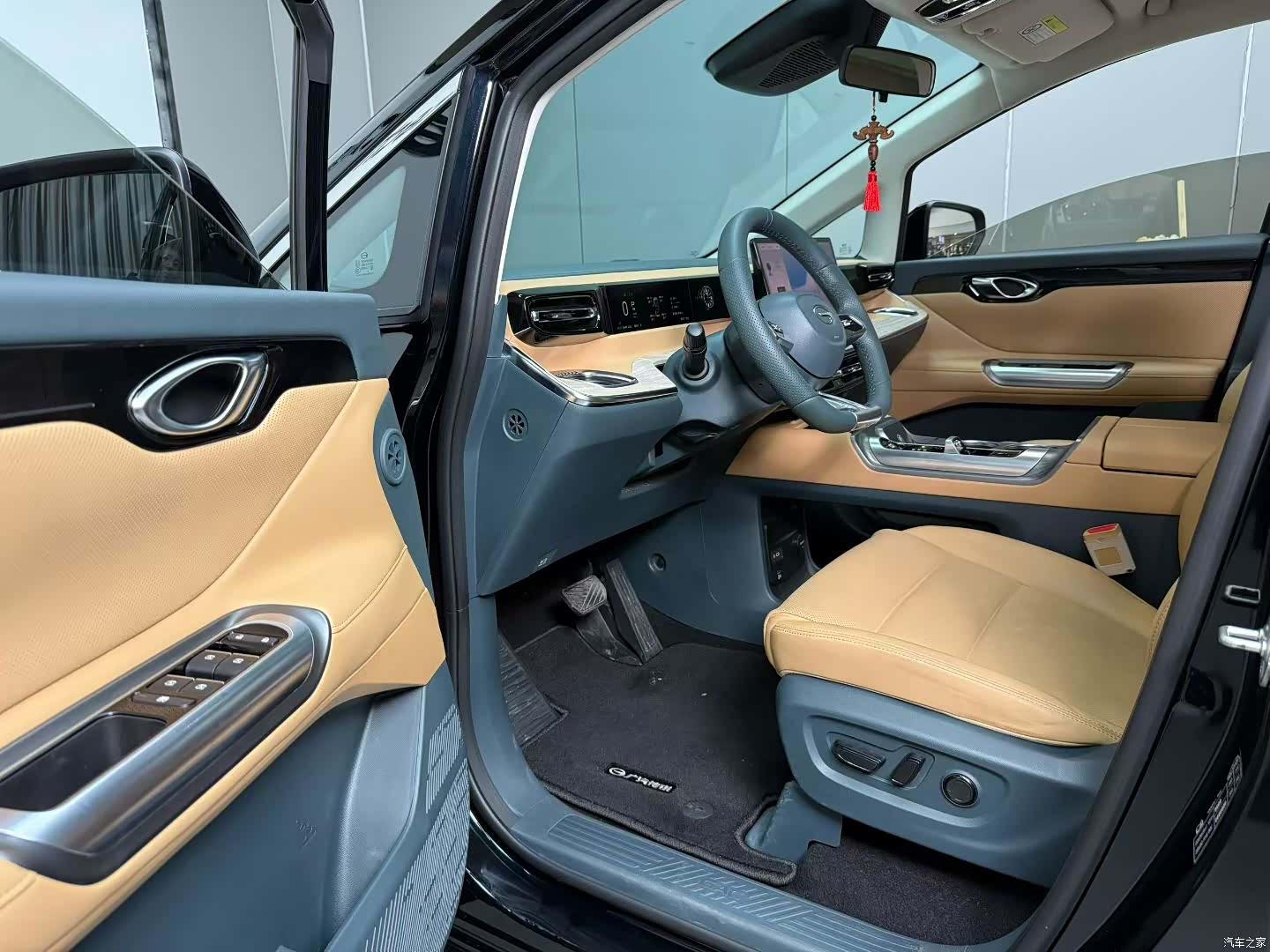 Trumpchi E8, 2025 8
