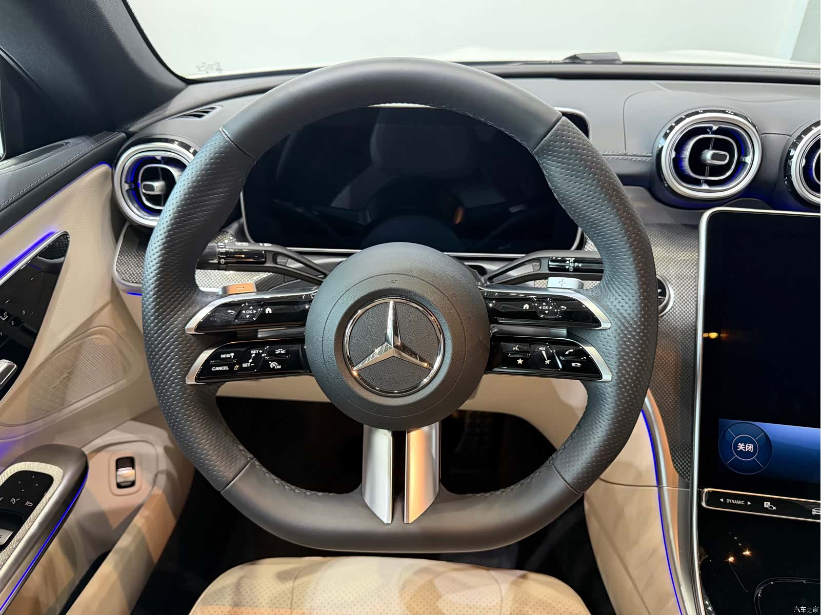 Mercedes-Benz CLE, 2025 7