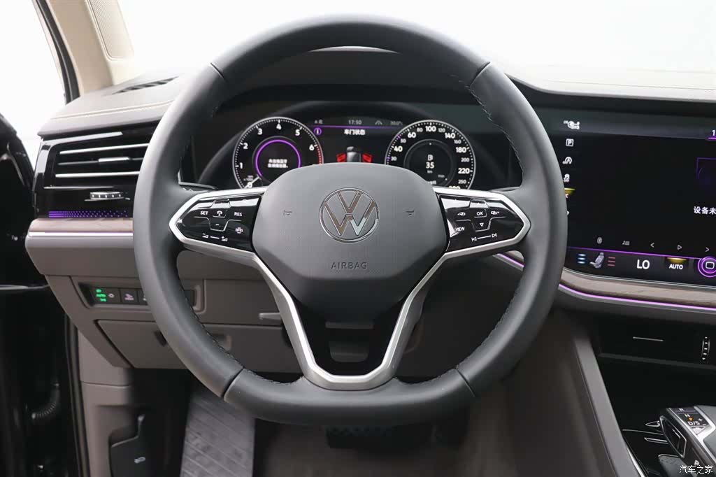 Volkswagen Touareg, 2024 15
