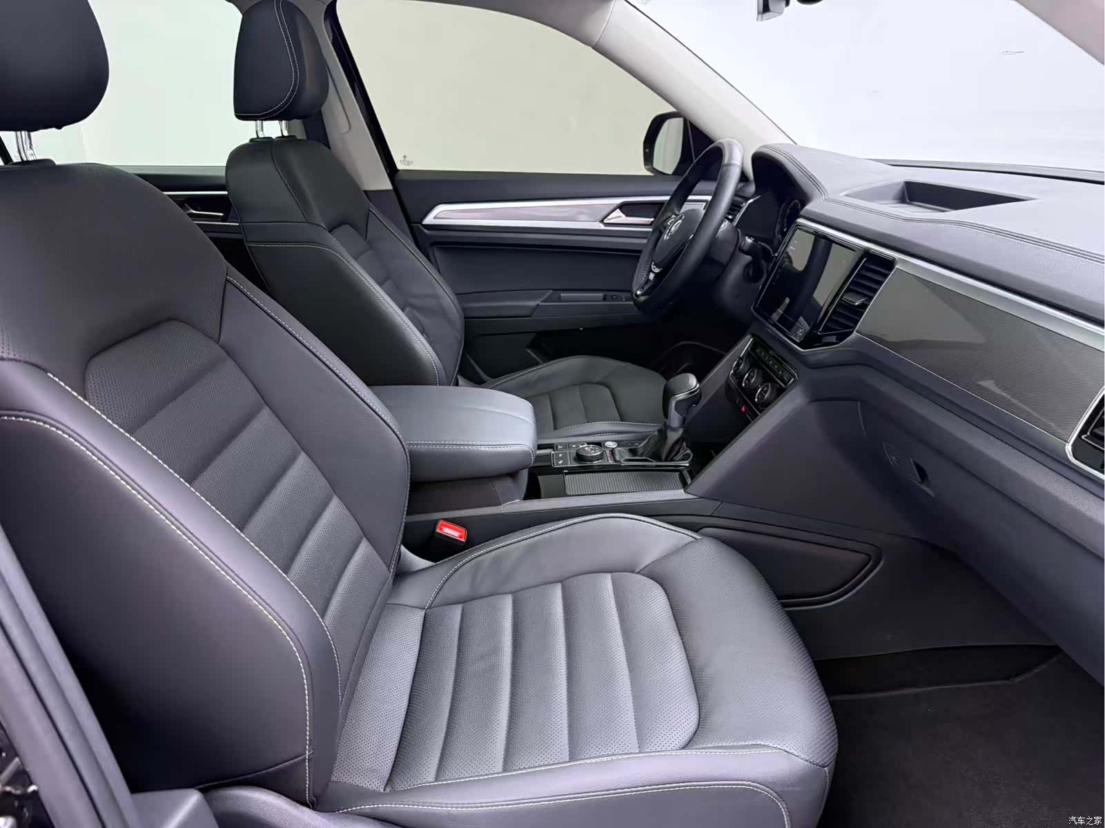 Volkswagen Teramont, 2021 11