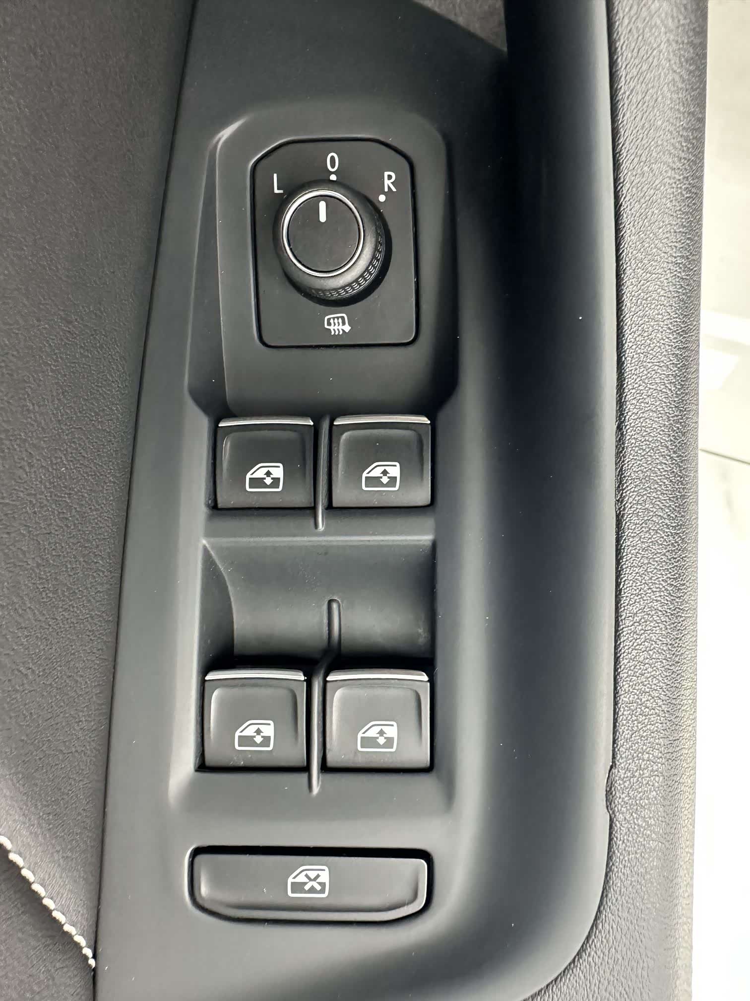 Volkswagen Magotan, 2024 11